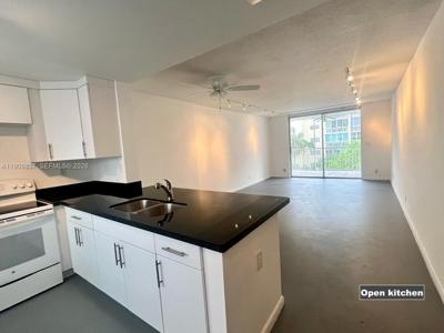 619 NE 14th Ave