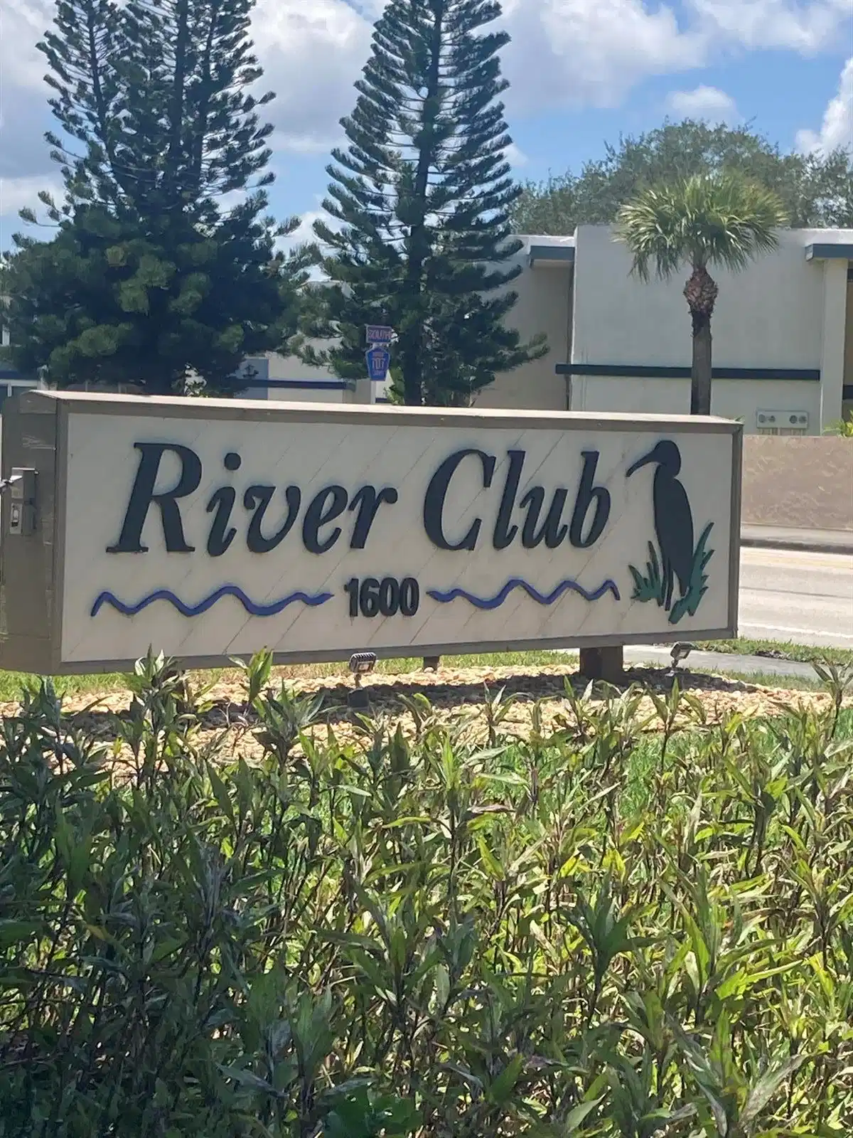 Image 1: Entry Sign