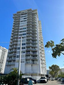 18021 Biscayne Blvd