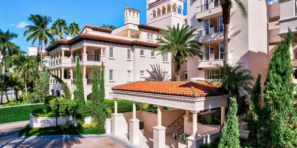 19237 Fisher Island Dr