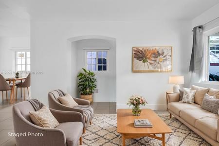 1195 Marseille Dr