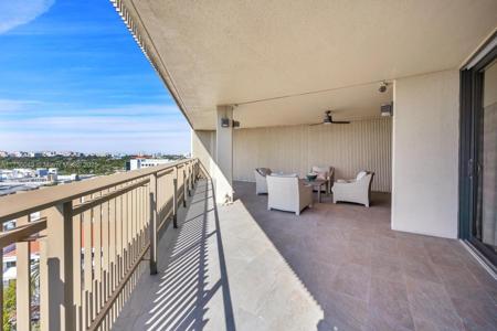 2901 S Bayshore Dr