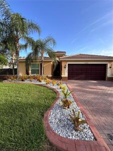 2046 NE 4th Ct