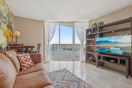 335 S Biscayne Blvd