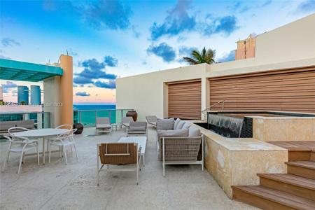 1455 Ocean Dr