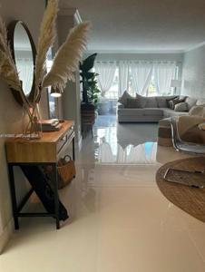 1985 S Ocean Dr