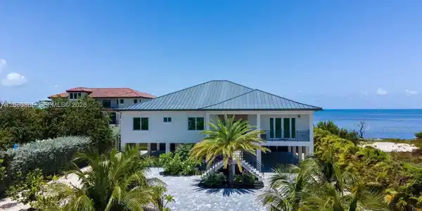 108 Sunrise Dr