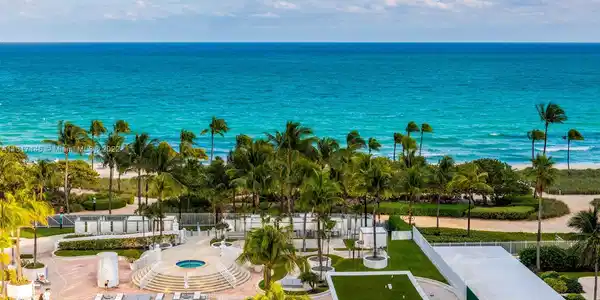 10275 Collins Ave Unit 820