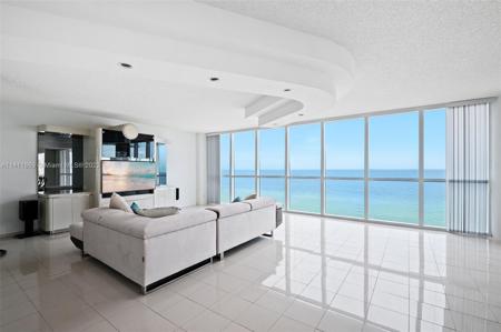 16425 Collins Ave Unit 911