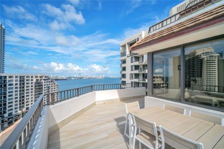 520 Brickell Key Dr