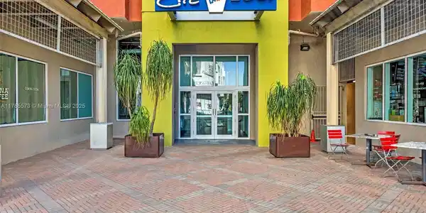 2001 Biscayne Blvd