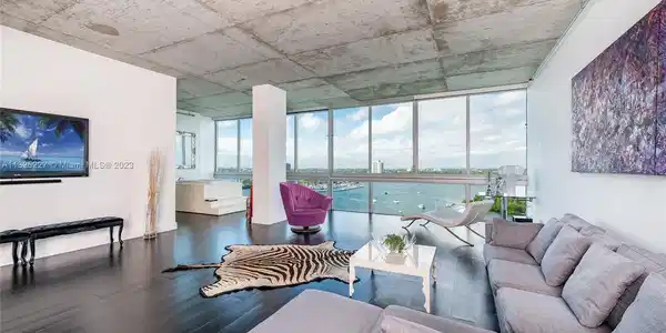7934 West Dr Unit 1401