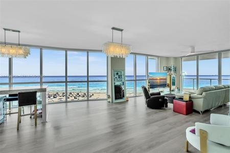 3801 Collins Ave