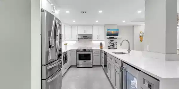 1150 Hillsboro Mile