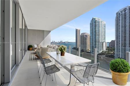 300 Biscayne Blvd Way