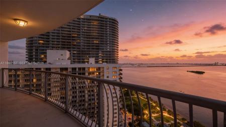1750 N Bayshore Dr