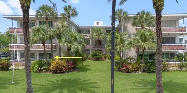 10170 Collins Ave Unit 1
