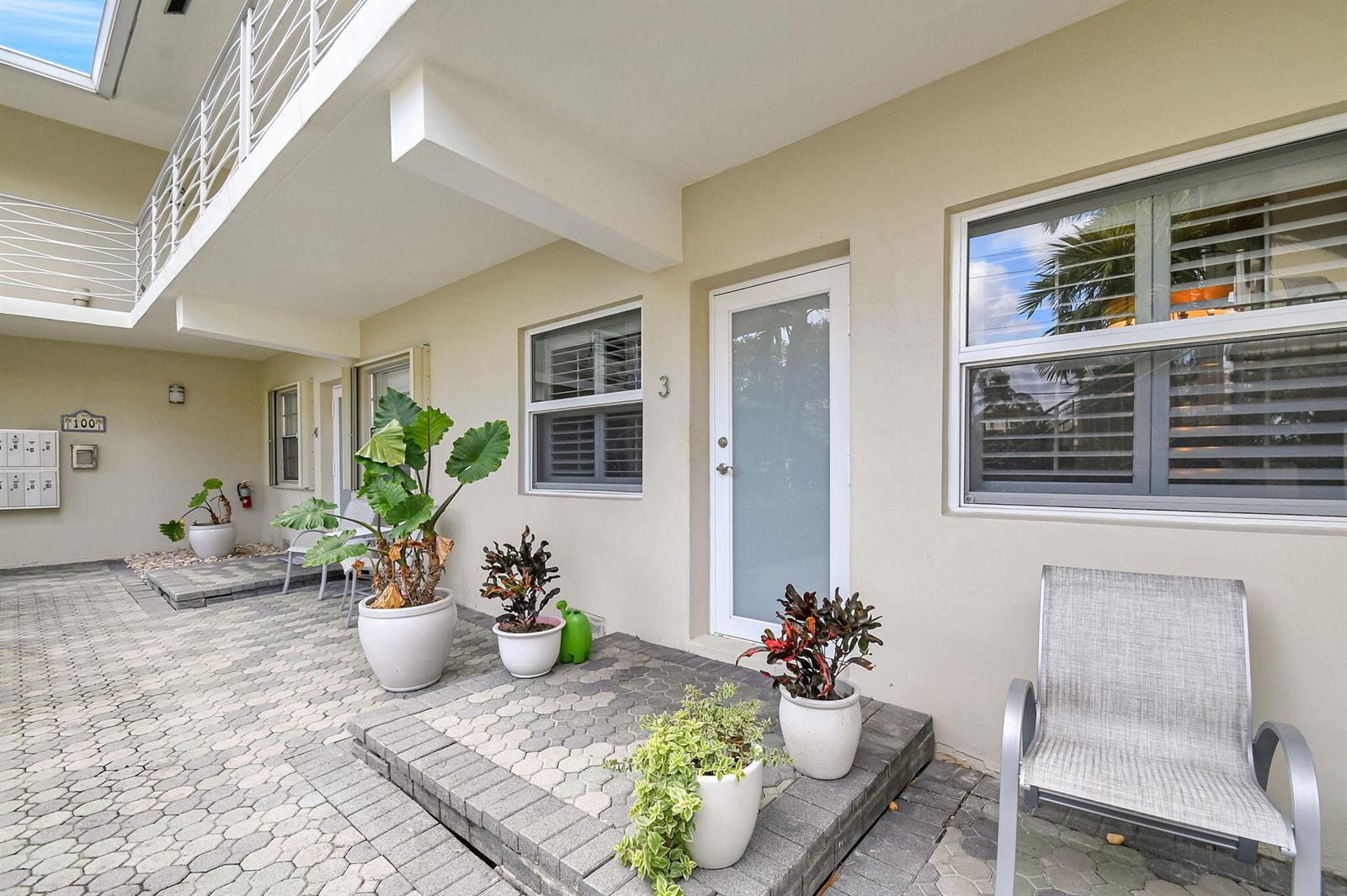Image 3: 4-web-or-mls-DSC_8823