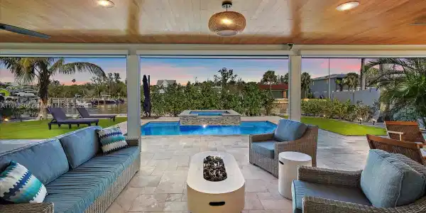 504 BAY VIEW