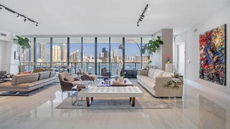 5000 Island Estates Dr