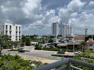1688 West Ave