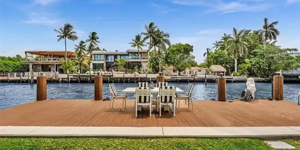 924 Belle Meade Island Dr