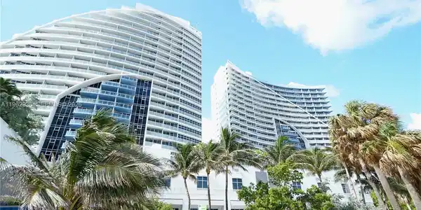 3101 Bayshore Dr