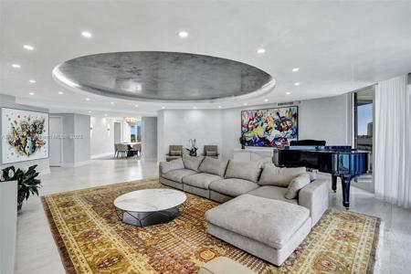 2600 Island Blvd