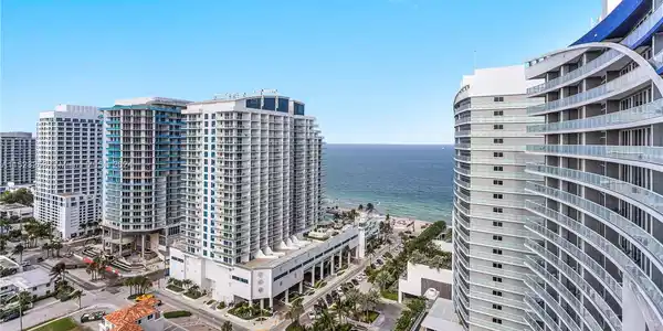 3101 Bayshore Dr