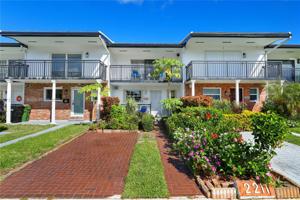 2211 NE 122nd St Unit 2211