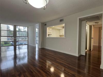 851 Three Islands Blvd