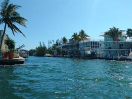 221 Jolly Roger Dr