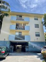 915 Jefferson Ave Unit 2B