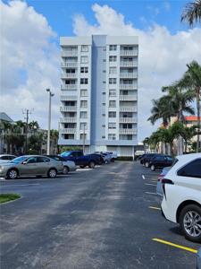 3113 S Ocean Dr
