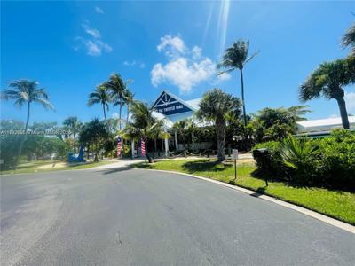 353 S Us Highway 1
