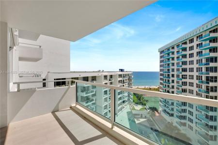 5151 Collins Ave