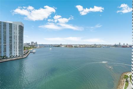 888 Brickell Key Dr