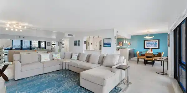 5100 N Ocean Blvd