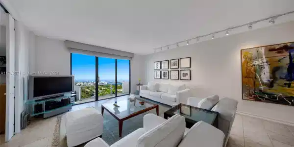 9801 Collins Ave