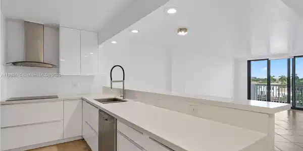 1500 S Ocean Dr