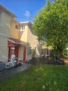 18614 SW 100th Ave