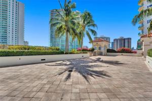 20000 E Country Club Dr Unit 505