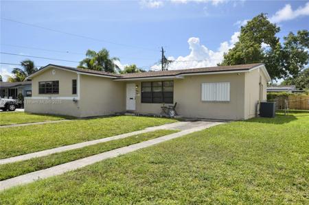 9870 Bahama Dr