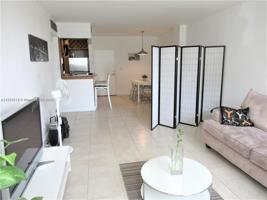 7441 Wayne Ave Unit 2M