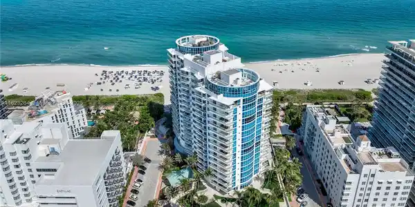 3801 Collins Ave