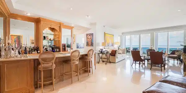 9601 Collins Ave Unit 804