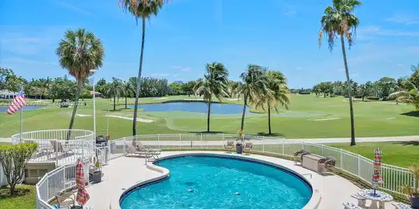 4836 NE 23rd Ave Unit 14