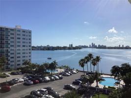 7501 E Treasure Dr Unit 5M