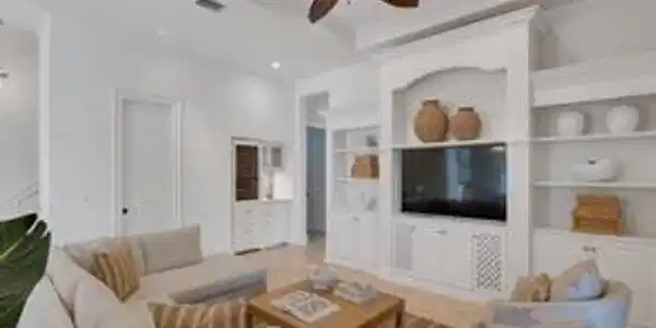 Image 3: 3