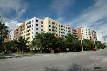 2775 NE 187th St Unit 220